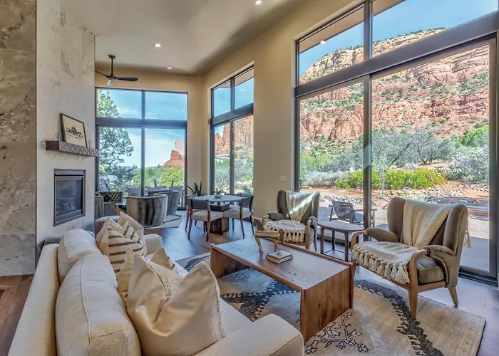 Perfect Chapel With Incredible Views And Private Swim *