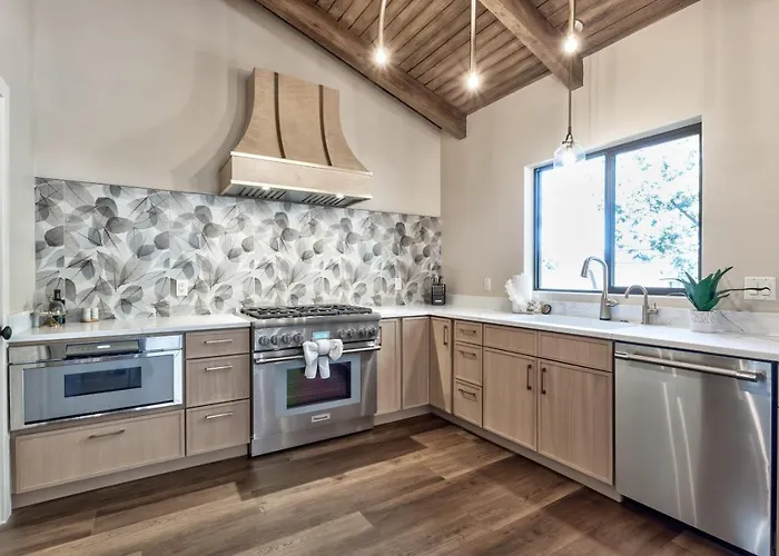 Perfect Chapel With Incredible Views And Private Swim Holiday home
